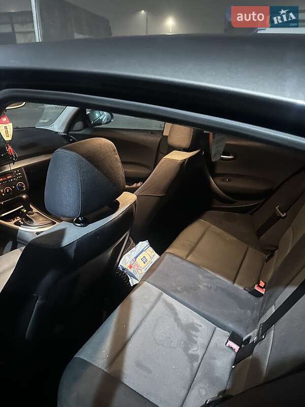 Хетчбек BMW 1 Series 2005 в Чернівцях фото 31 Хетчбек BMW 1 Series 2005 в Чернівцях