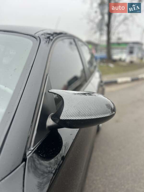 Хэтчбек BMW 1 Series 2004 в Киеве фото 14 Хэтчбек BMW 1 Series 2004 в Киеве