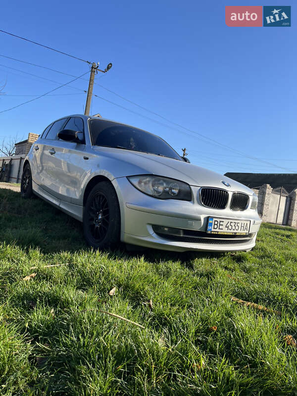 Хетчбек BMW 1 Series 2007 в Миколаєві