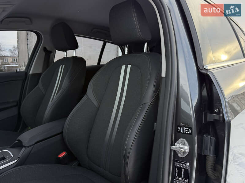Хетчбек BMW 1 Series 2020 в Тернополі