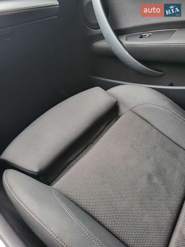 Хетчбек BMW 1 Series 2007 в Харкові фото 27 Хетчбек BMW 1 Series 2007 в Харкові