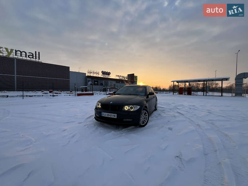 Хэтчбек BMW 1 Series 2007 в Киеве