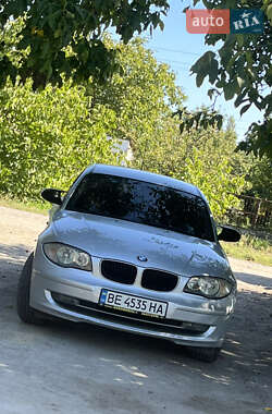 Хэтчбек BMW 1 Series 2007 в Николаеве