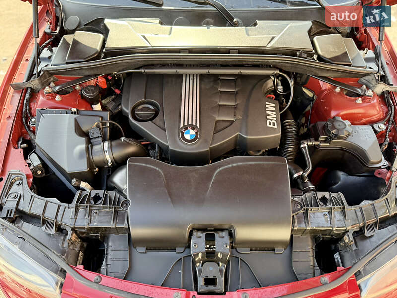 Хэтчбек BMW 1 Series 2011 в Запорожье