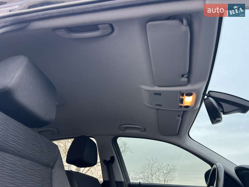 Хэтчбек BMW 1 Series 2010 в Белгороде-Днестровском