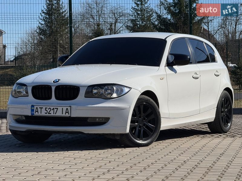 Хэтчбек BMW 1 Series 2009 в Ивано-Франковске