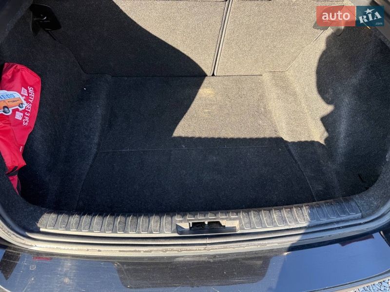 Хэтчбек BMW 1 Series 2004 в Стрые