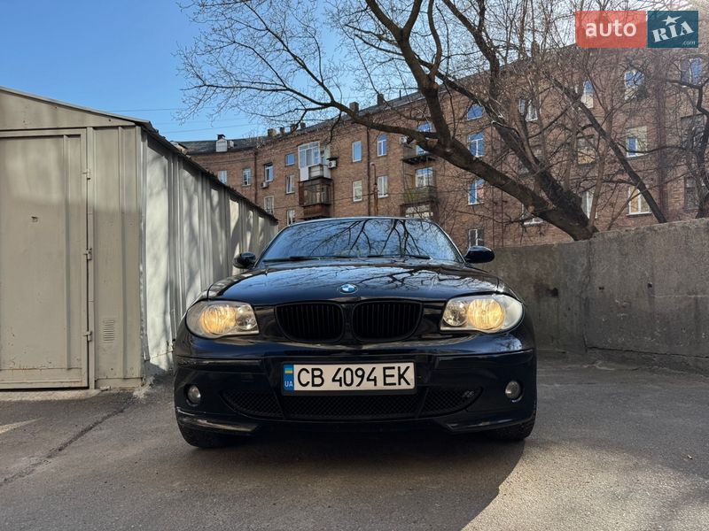 Хэтчбек BMW 1 Series 2004 в Киеве