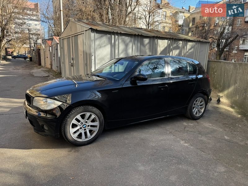 Хэтчбек BMW 1 Series 2004 в Киеве
