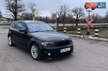 Хэтчбек BMW 1 Series 2008 в Николаеве