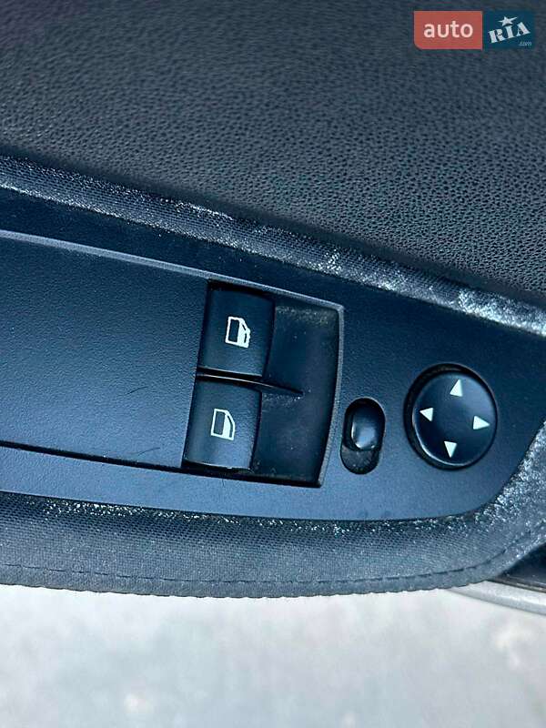 Хэтчбек BMW 1 Series 2006 в Львове