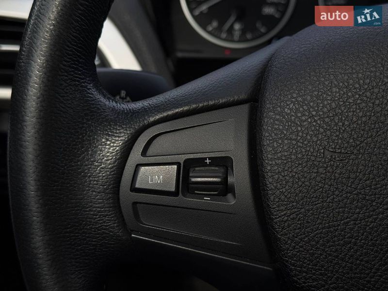 Хэтчбек BMW 1 Series 2017 в Киеве