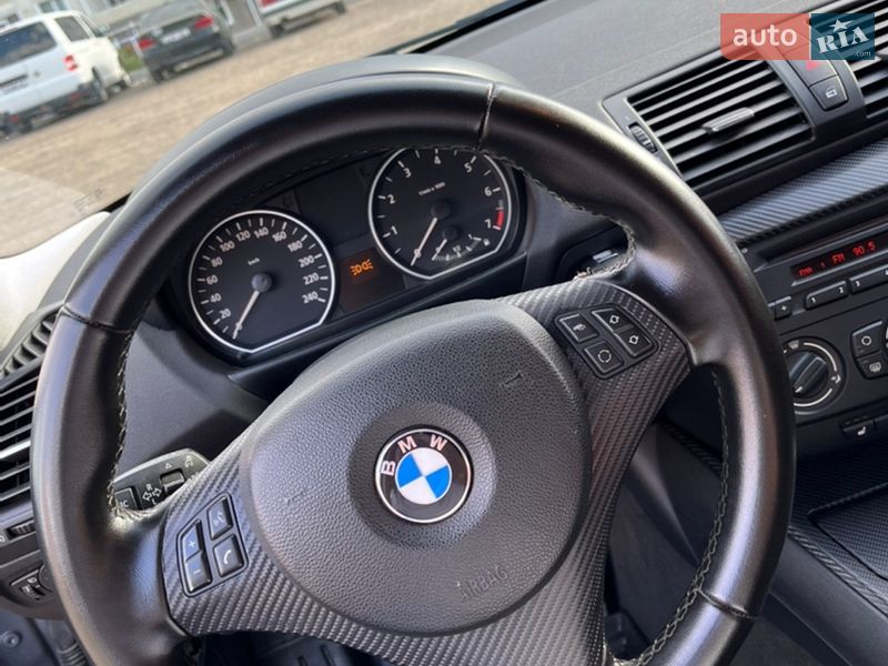 Хэтчбек BMW 1 Series 2006 в Одессе