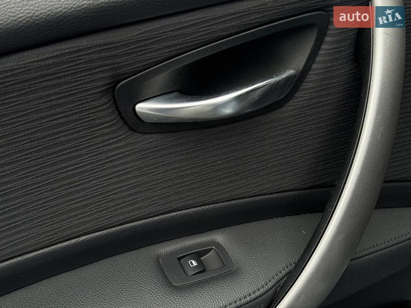 Хэтчбек BMW 1 Series 2011 в Ровно фото 42 Хэтчбек BMW 1 Series 2011 в Ровно