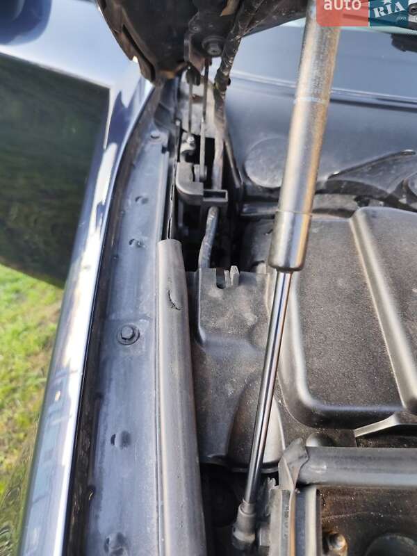 Хэтчбек BMW 1 Series 2005 в Богуславе