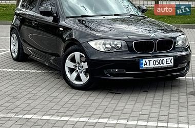 Хэтчбек BMW 1 Series 2010 в Коломые