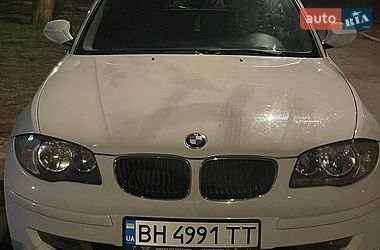 Хэтчбек BMW 1 Series 2010 в Одессе