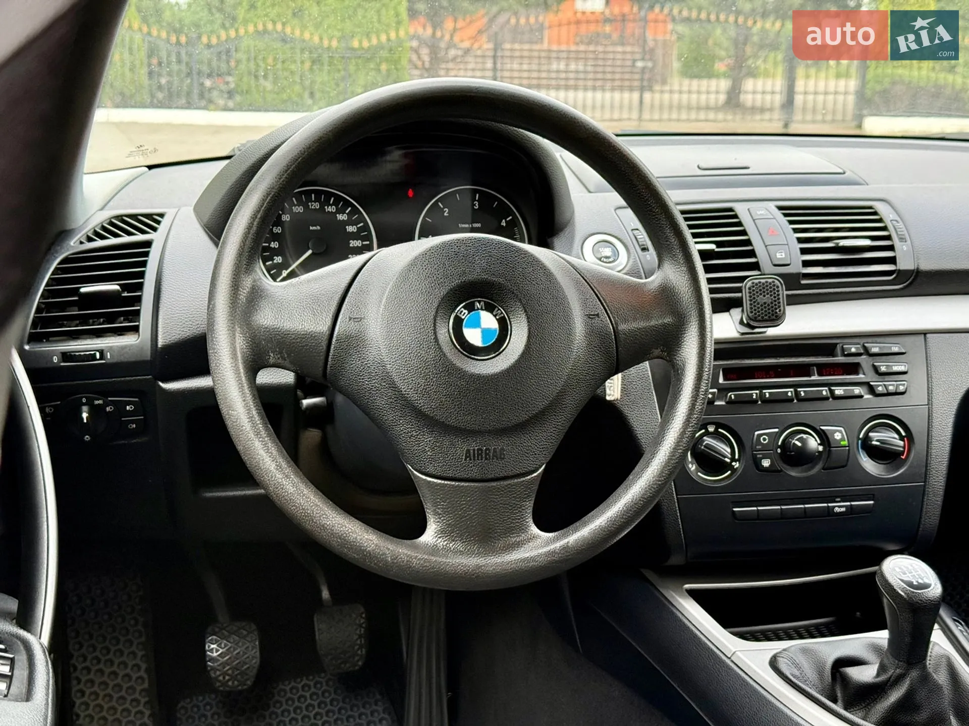2010 BMW 1er - мініатюра 19