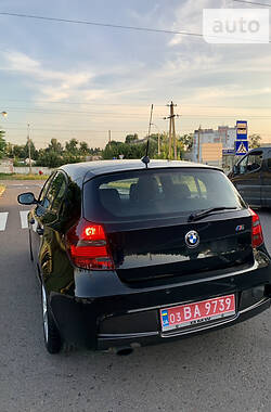 Хэтчбек BMW 118 2011 в Ровно