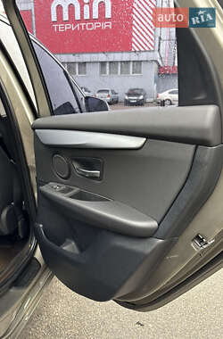 Микровэн BMW 2 Series Active Tourer 2016 в 