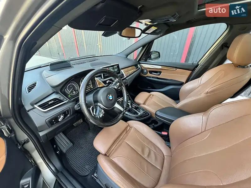 Мінівен BMW 2 Series Gran Tourer 2015 в 