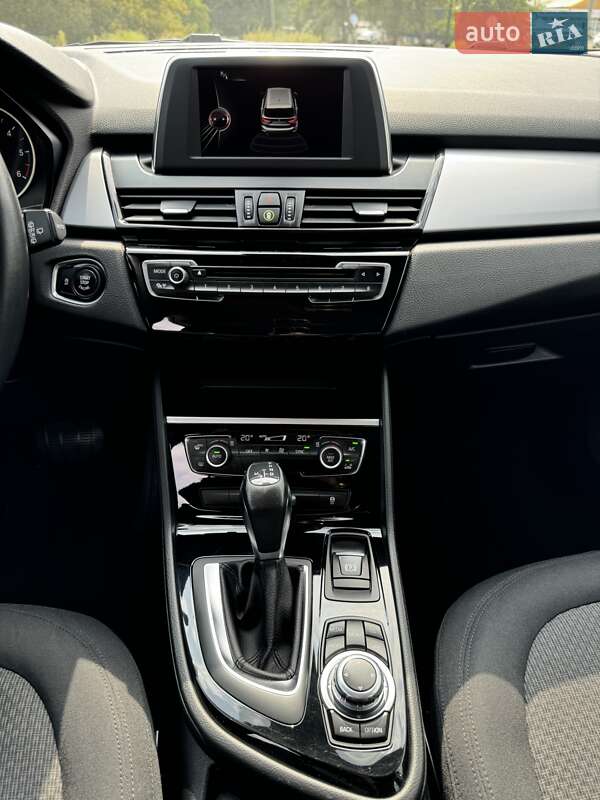 Минивэн BMW 2 Series Gran Tourer 2015 в Киеве фото 41 Минивэн BMW 2 Series Gran Tourer 2015 в Киеве