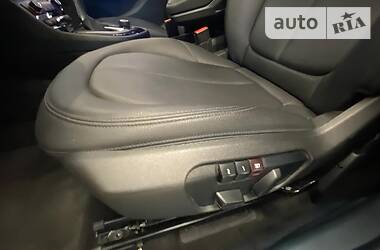 Хетчбек BMW 2 Series 2015 в 