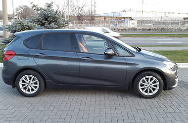 Хетчбек BMW 2 Series 2015 в Запоріжжі