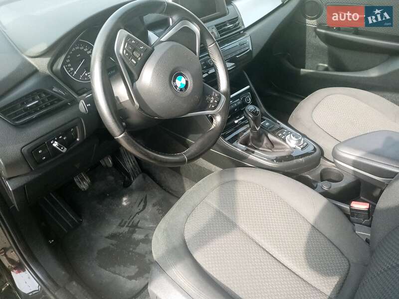 Универсал BMW 2 Series 2015 в Львове