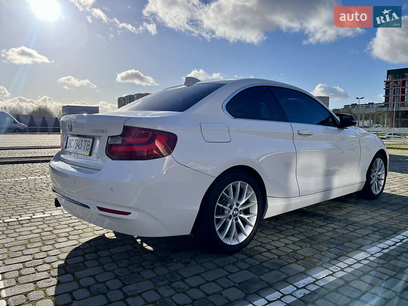 Купе BMW 2 Series 2015 в Львове