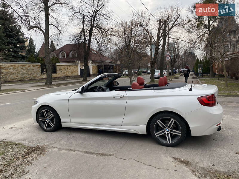 Кабриолет BMW 2 Series 2016 в Киеве фото 7 Кабриолет BMW 2 Series 2016 в Киеве
