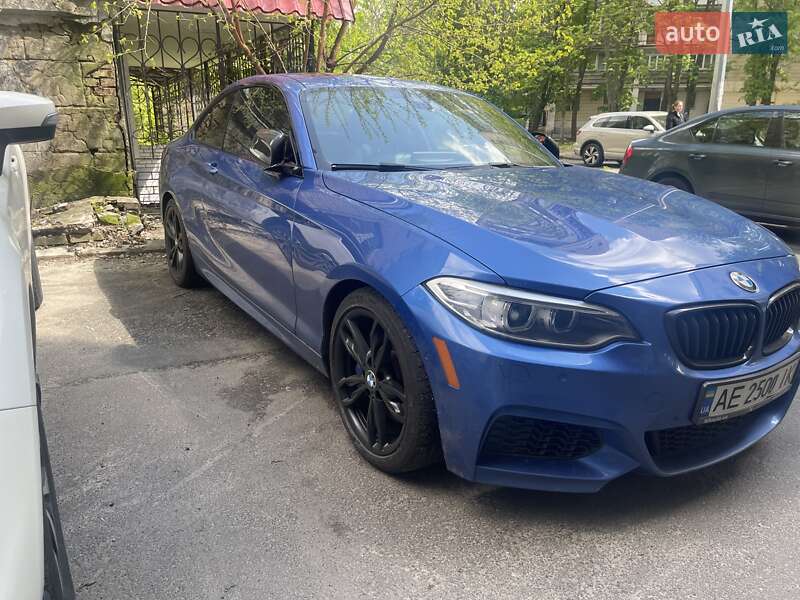 Купе BMW 2 Series 2015 в Киеве фото 3 Купе BMW 2 Series 2015 в Киеве