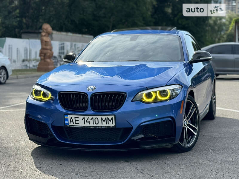 Купе BMW 2 Series 2017 в Дніпрі