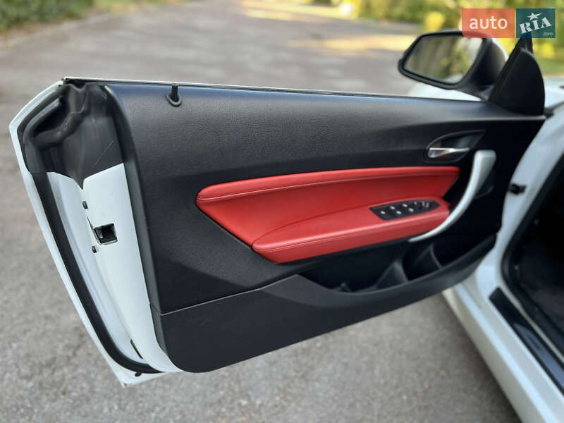 Кабріолет BMW 2 Series 2015 в Києві