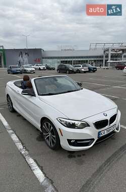 Кабриолет BMW 2 Series 2015 в Киеве