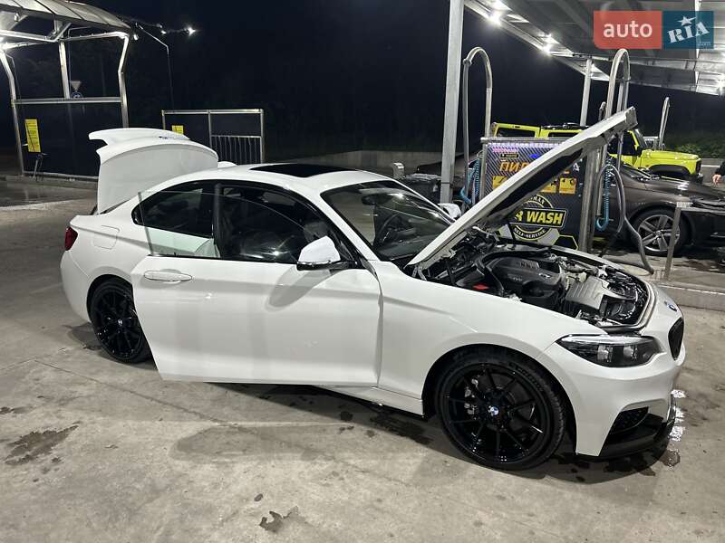 Купе BMW 2 Series 2016 в Киеве фото 8 Купе BMW 2 Series 2016 в Киеве