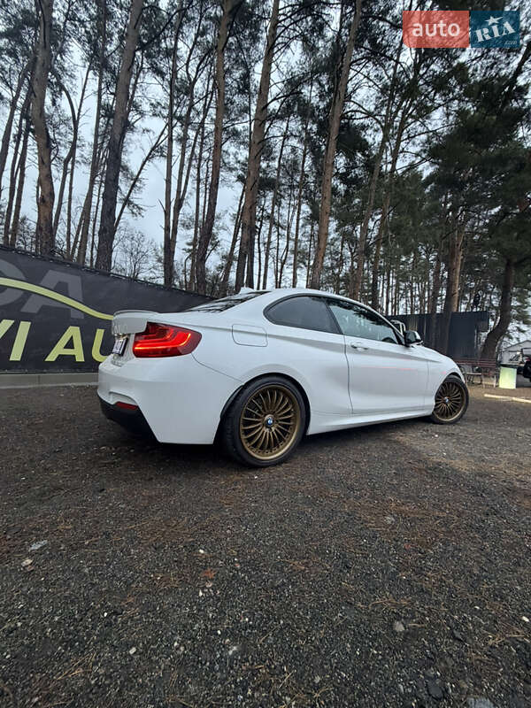 Купе BMW 2 Series 2015 в Киеве