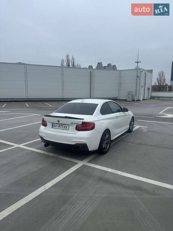 Купе BMW 2 Series 2015 в Киеве