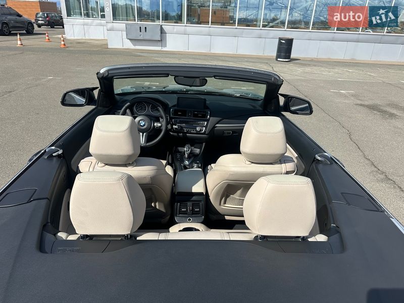 Кабриолет BMW 2 Series 2015 в Киеве