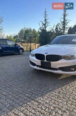 Лифтбек BMW 3 Series GT 2015 в 