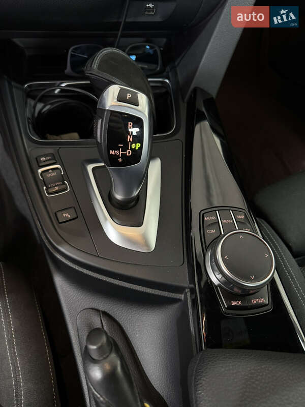 Ліфтбек BMW 3 Series GT 2017 в Києві фото 12 Ліфтбек BMW 3 Series GT 2017 в Києві