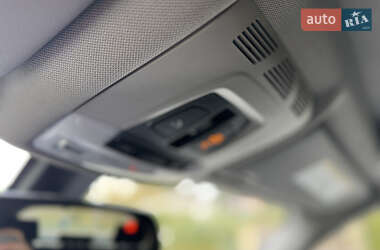 Ліфтбек BMW 3 Series GT 2014 в  фото 113 Ліфтбек BMW 3 Series GT 2014 в