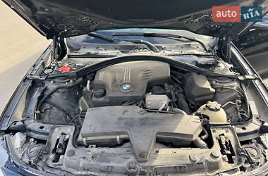 Ліфтбек BMW 3 Series GT 2014 в  фото 131 Ліфтбек BMW 3 Series GT 2014 в