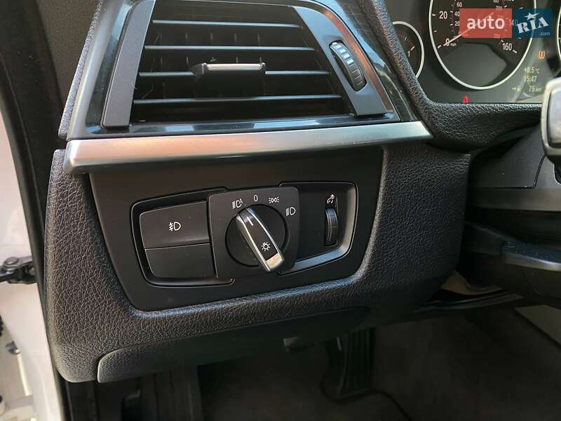 Ліфтбек BMW 3 Series GT 2013 в Львові фото 13 Ліфтбек BMW 3 Series GT 2013 в Львові