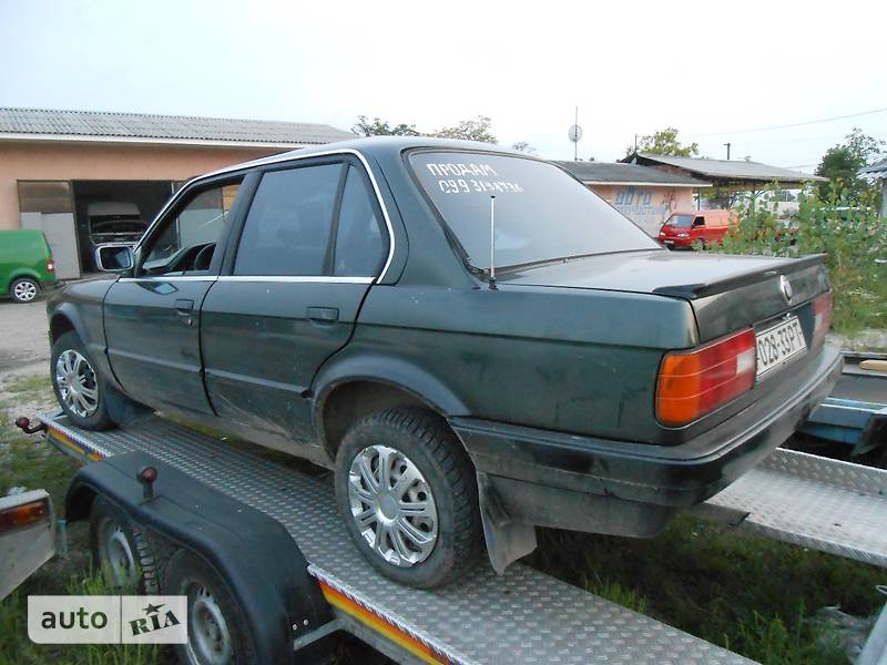 Седан BMW 3 Series 1986 в 