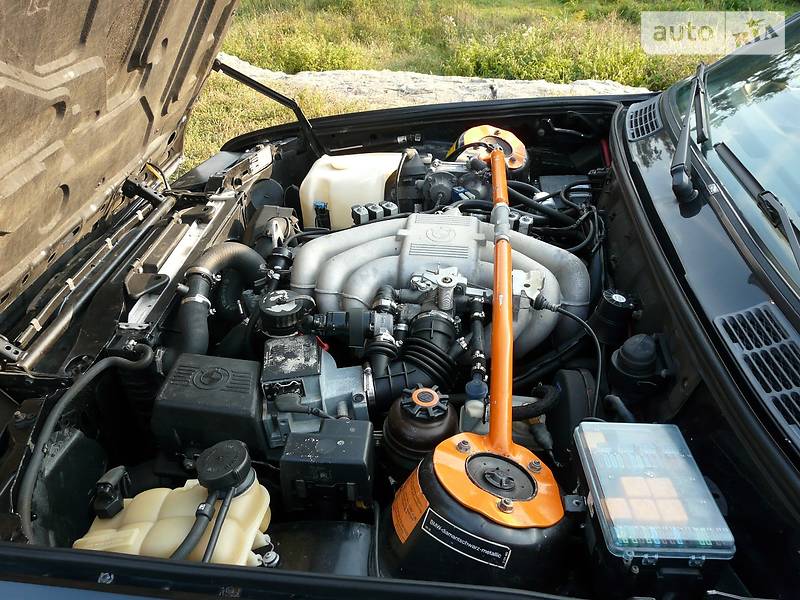 Седан BMW 3 Series 1986 в Житомире