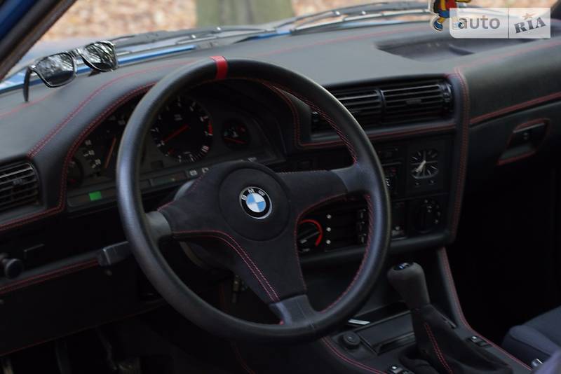 Купе BMW 3 Series 1986 в Черновцах
