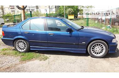 Седан BMW 3 Series 1998 в Києві