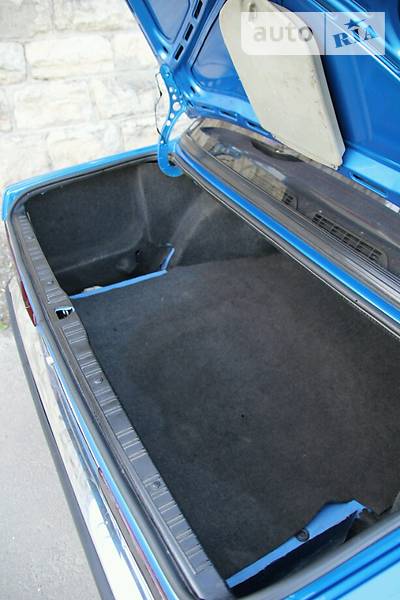 Купе BMW 3 Series 1986 в Черновцах