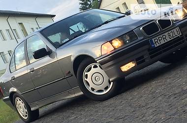 Седан BMW 3 Series 1994 в Дрогобыче